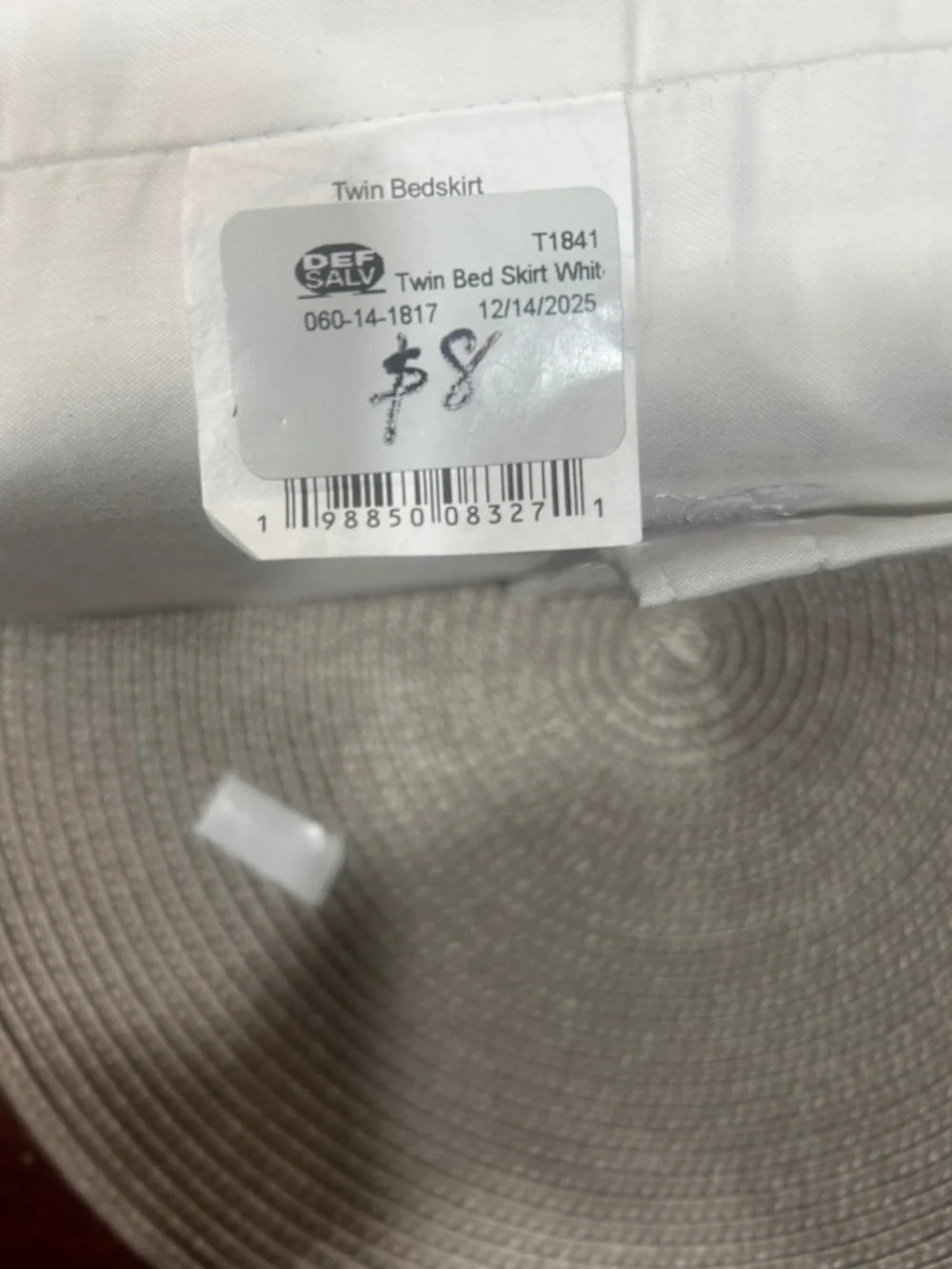 Room Essentials White Pillow Protector - Crisp White